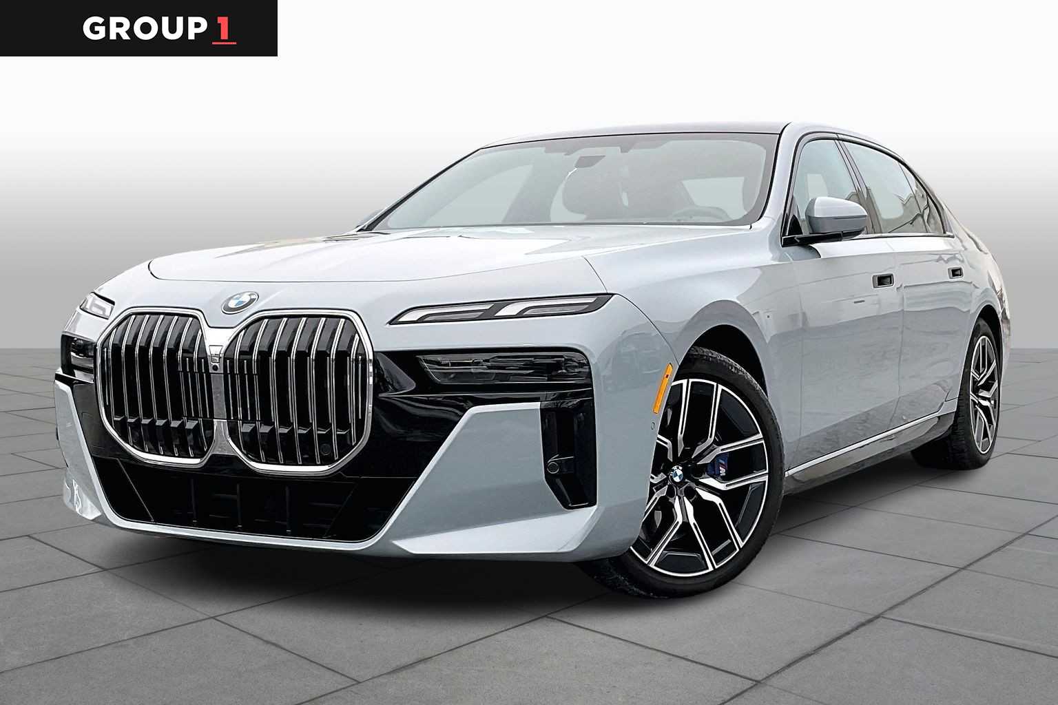 2023 BMW 7 Series 740i's photo