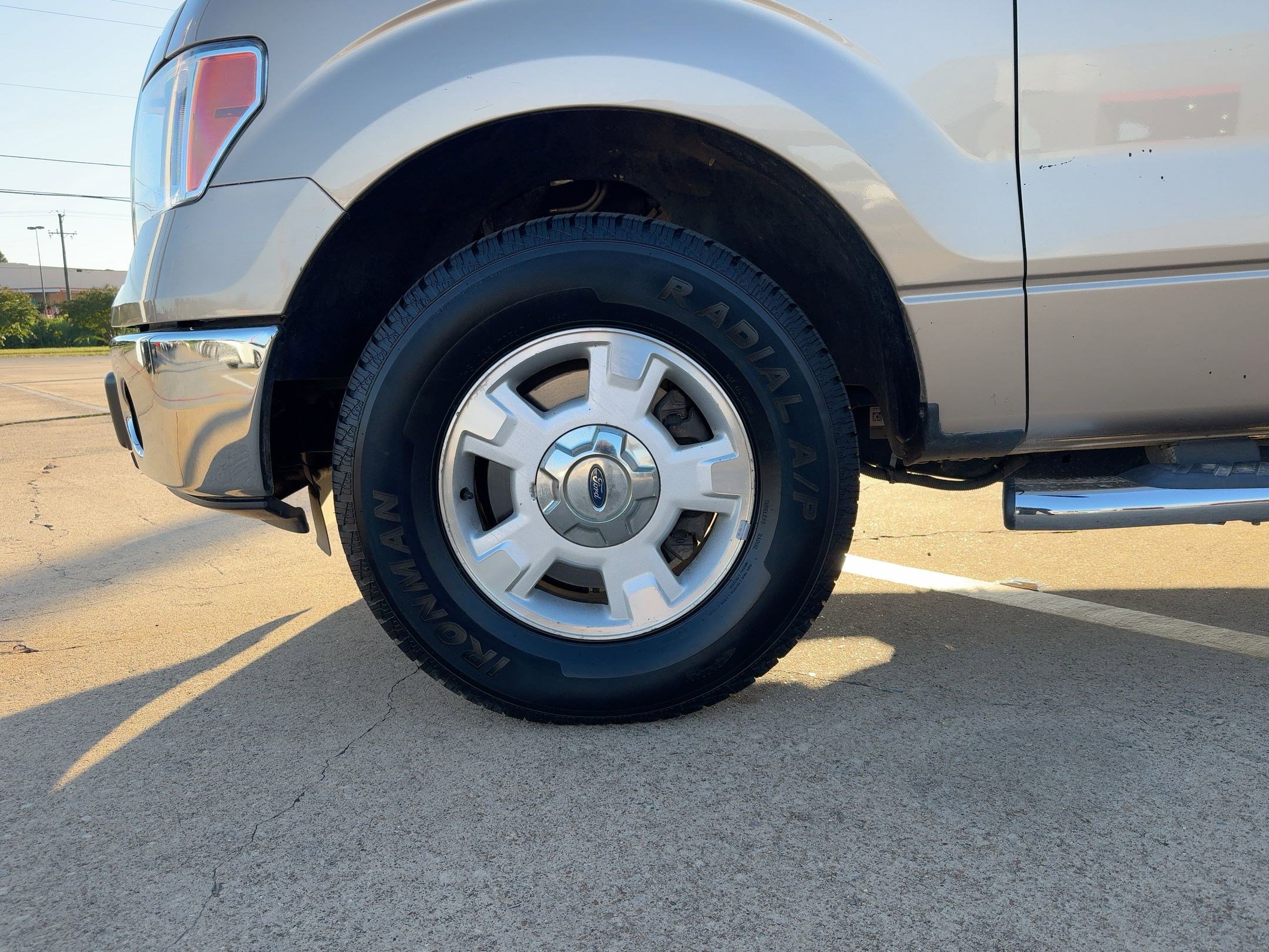 2014 Ford F-150 XLT photo 11