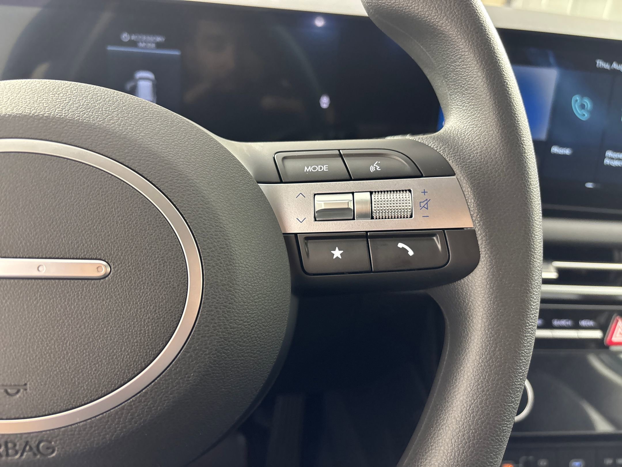 2026 Hyundai Tucson SEL photo 23
