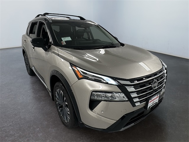 2026 Nissan Rogue Platinum's photo