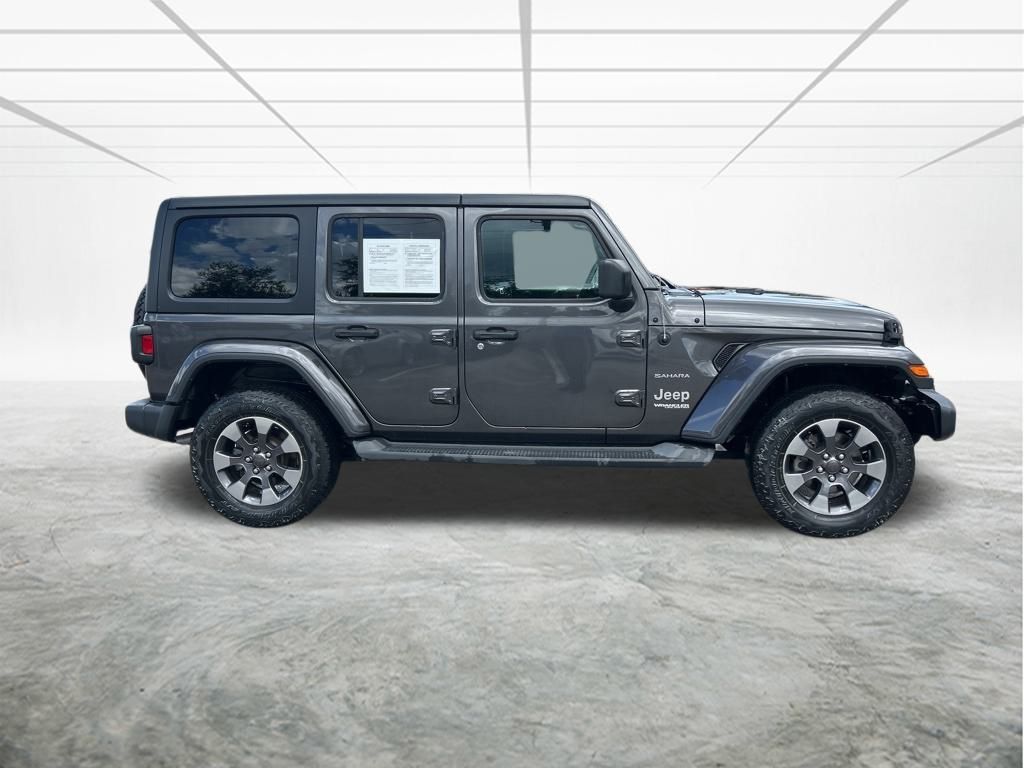 2019 Jeep Wrangler Unlimited Sahara photo 3