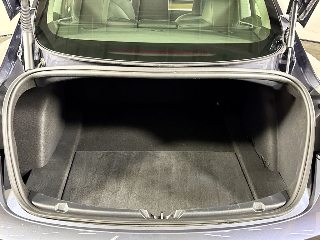2023 Tesla Model 3 photo 19