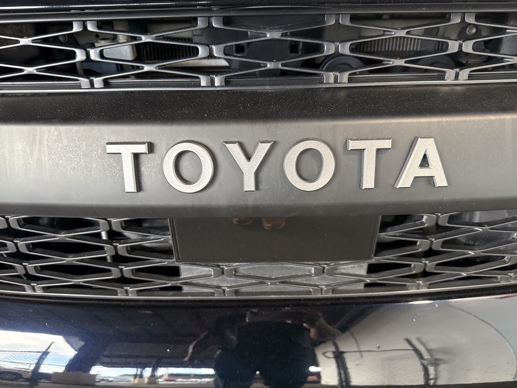 2020 Toyota 4Runner SR5 photo 12