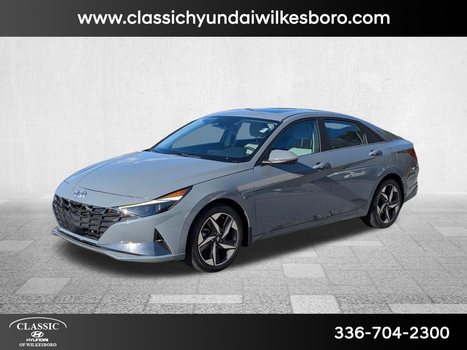 2022 Hyundai Elantra Limited's photo