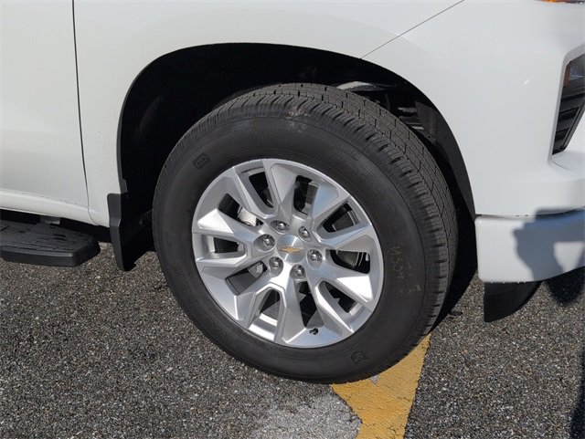 2026 Chevrolet Silverado 1500 Custom photo 3