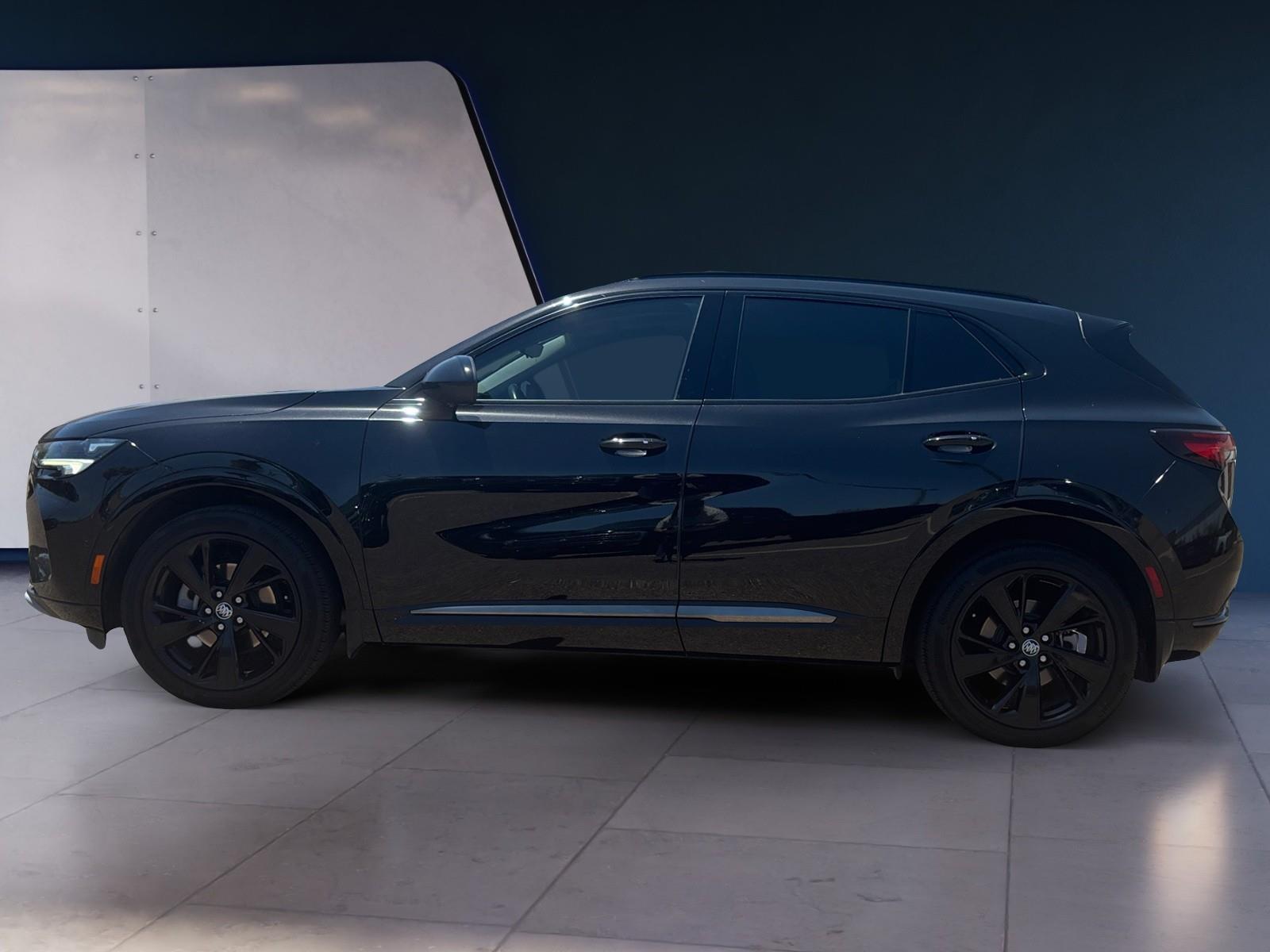 2022 Buick Envision Essence photo 2