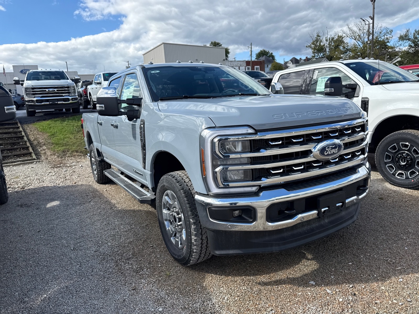 2026 Ford F-250 Lariat photo 2