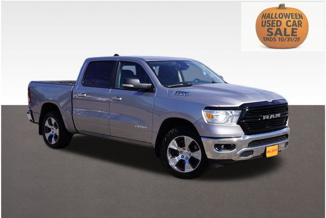 Pre-Owned 2020 Ram 1500 Big Horn 4D Crew Cab in Lakeville #RD3334B