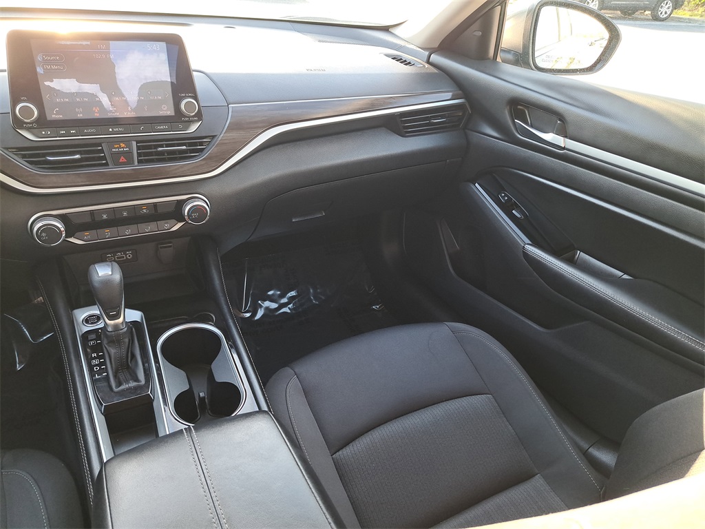 2023 Nissan Altima 2.5 SV photo 17