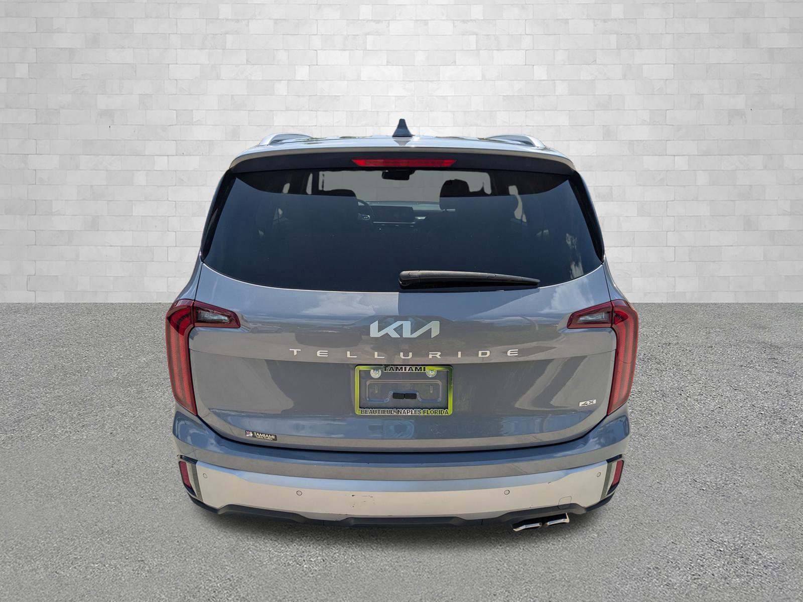 2023 Kia Telluride S photo 3