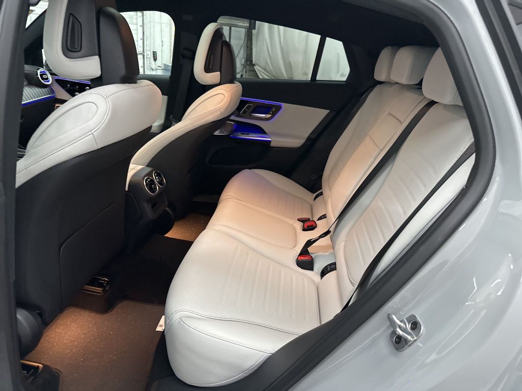 2026 Mercedes Benz GLC 300 4MATIC photo 21
