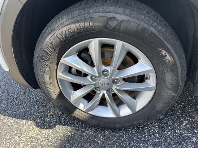 2017 Kia Sorento LX photo 29