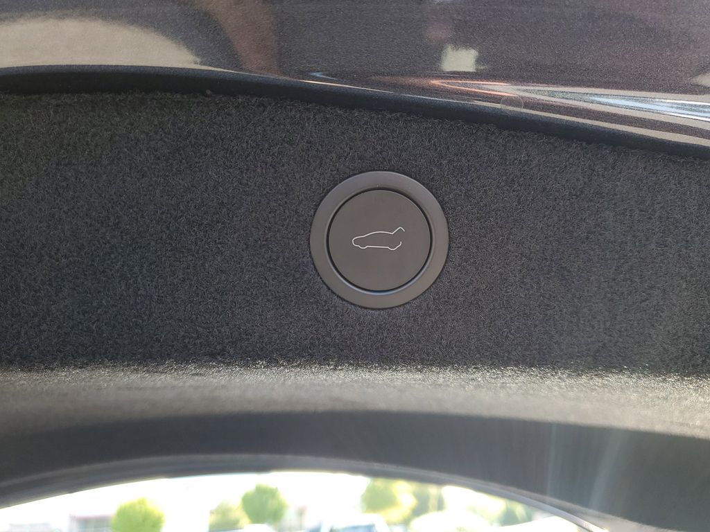 2025 Tesla Model 3 Long Range photo 7