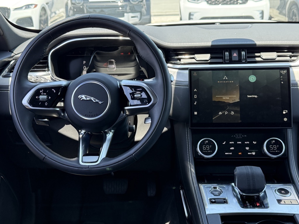 2024 Jaguar F-PACE P400 R-Dynamic S photo 21