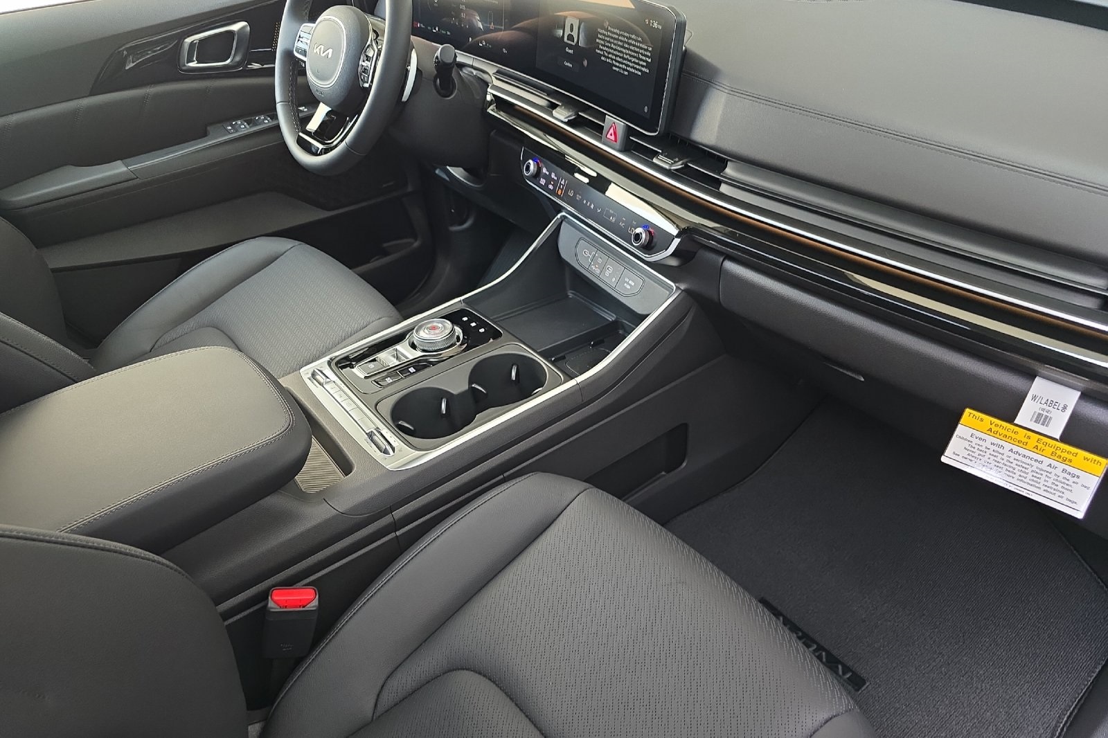 2026 Kia Carnival SX Prestige photo 12