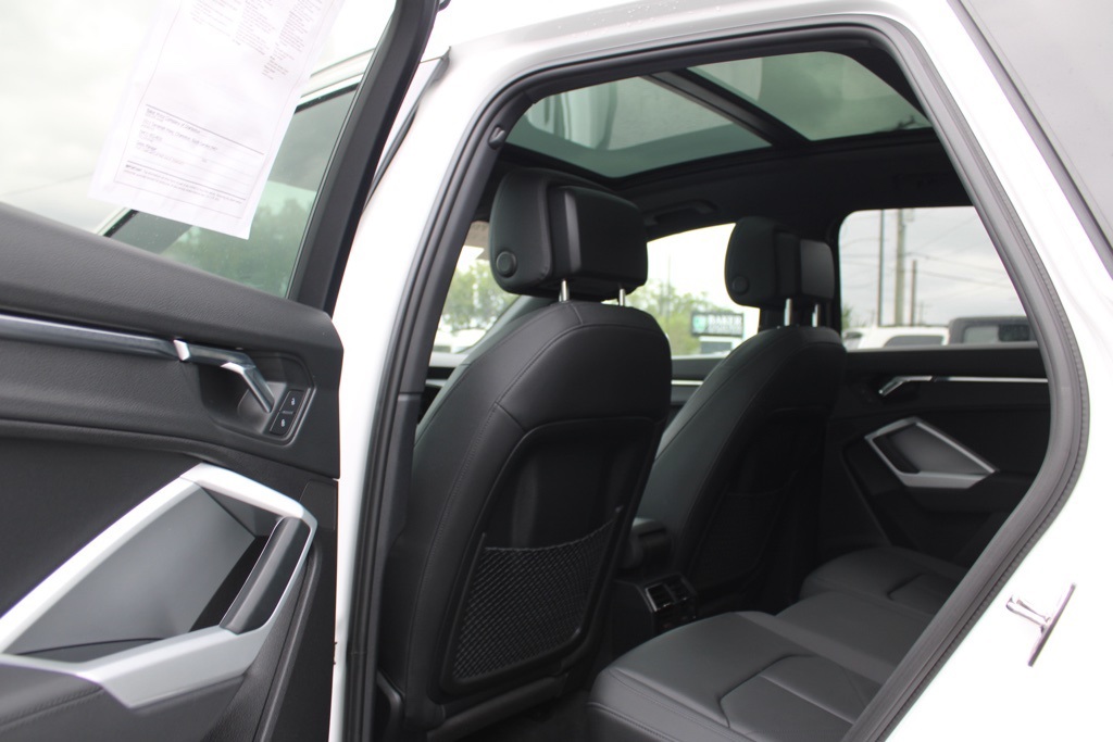 2021 Audi Q3 S line Premium 45 TFSI photo 30
