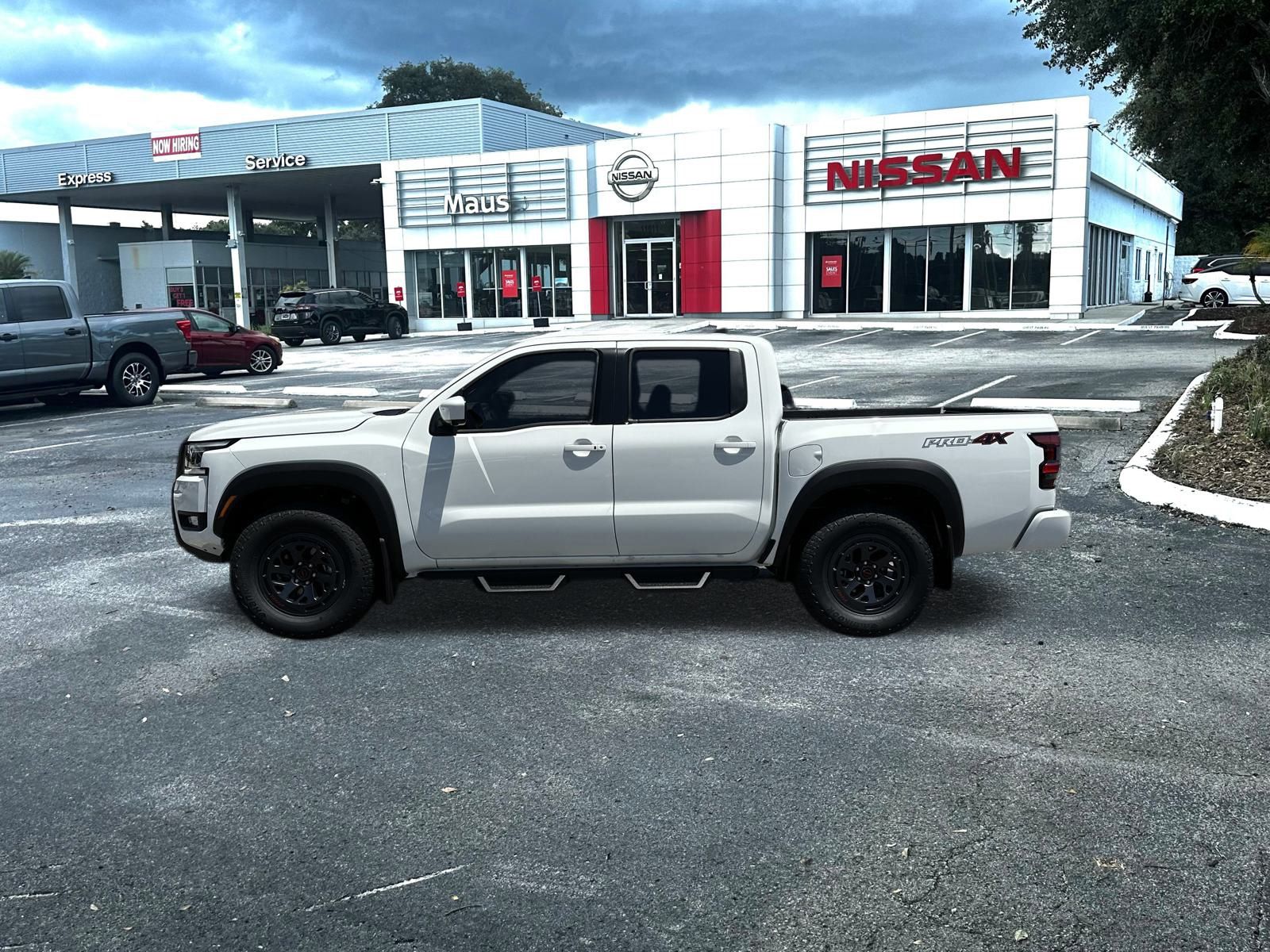 2025 Nissan Frontier PRO-4X photo 6