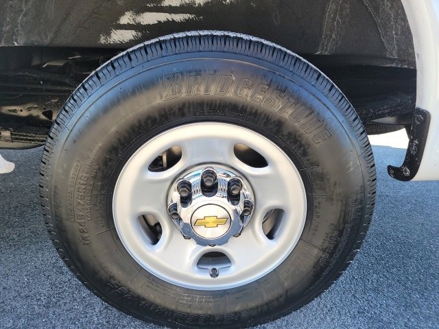 2024 Chevrolet Express 2500 Work Van photo 8