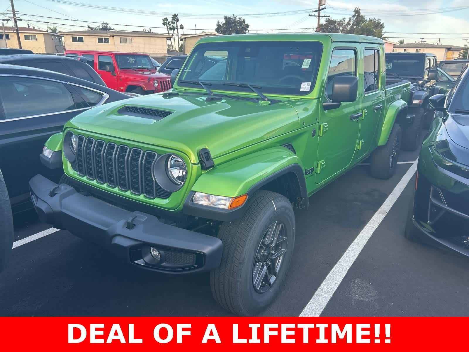 2025 Jeep Gladiator Sport S's photo