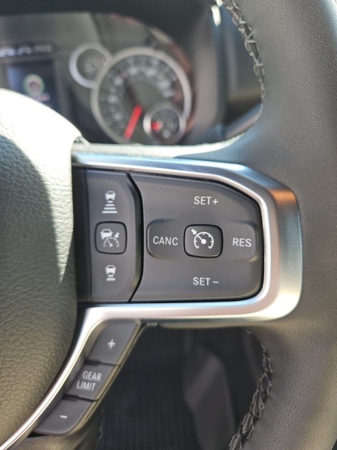 2026 Ram 2500 Big Horn photo 9