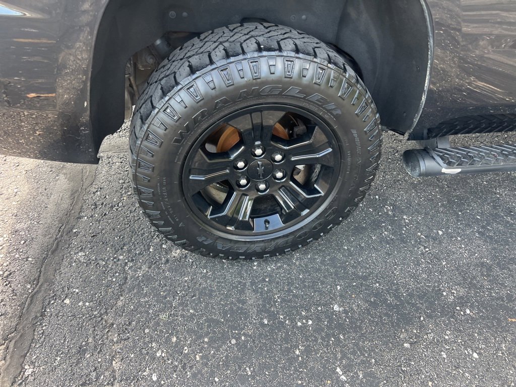 2019 Chevrolet Tahoe LS photo 17