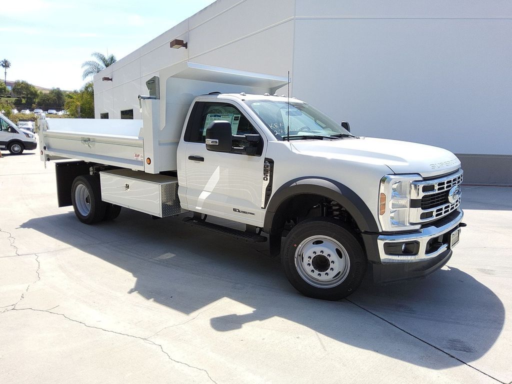 2024 Ford F-550 photo 16