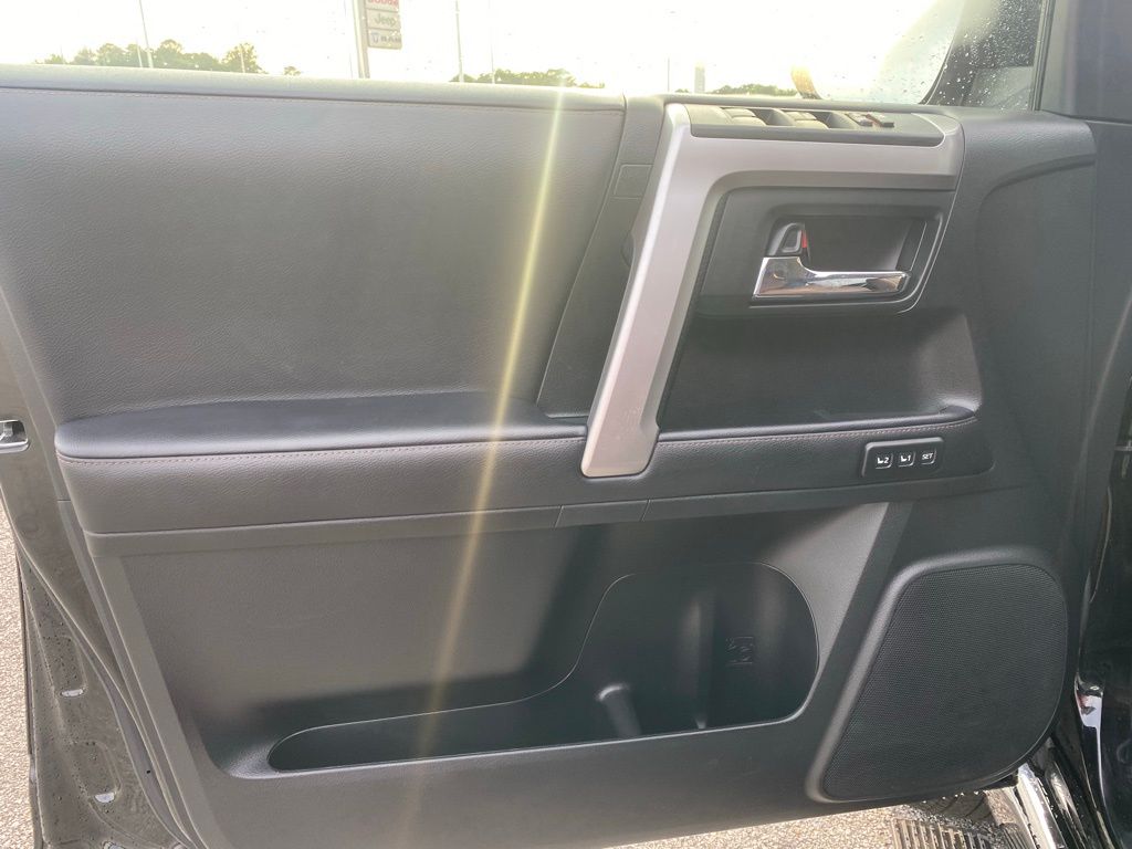 2022 Toyota 4Runner Limited photo 11