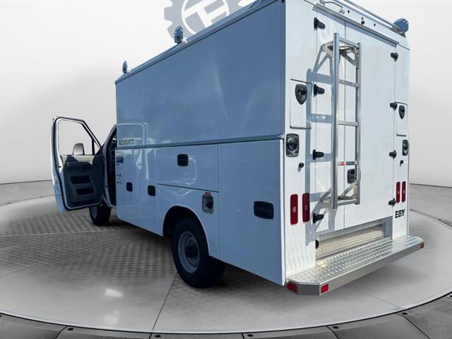 2026 Ford E-350 Base photo 3