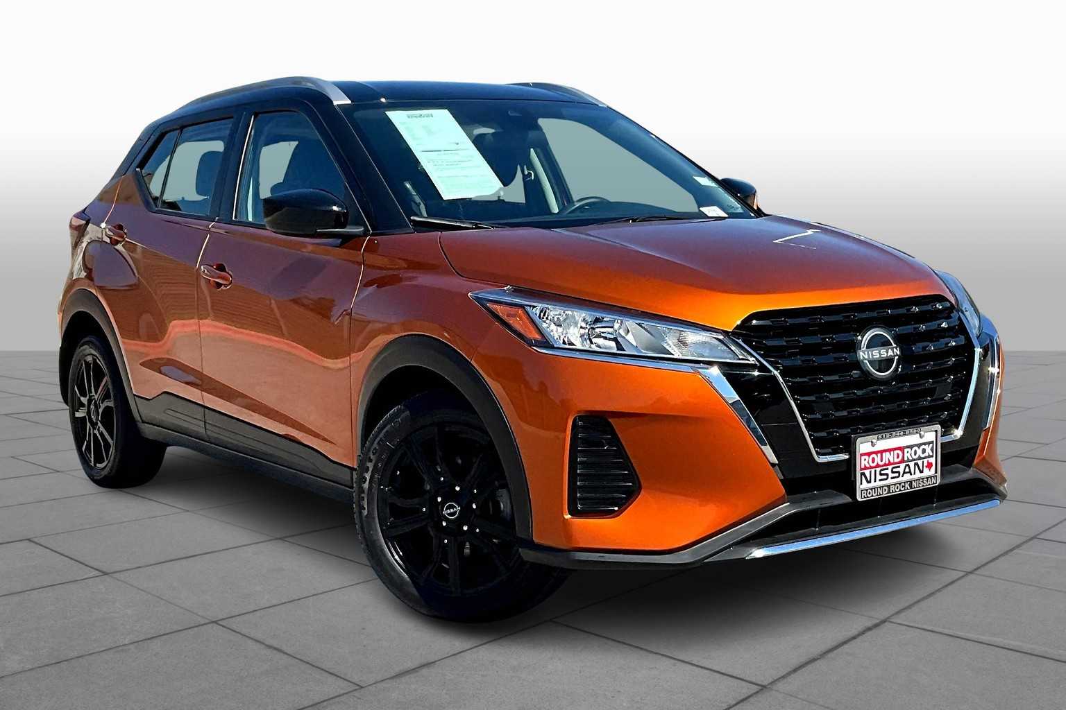 2024 Nissan Kicks SV photo 2