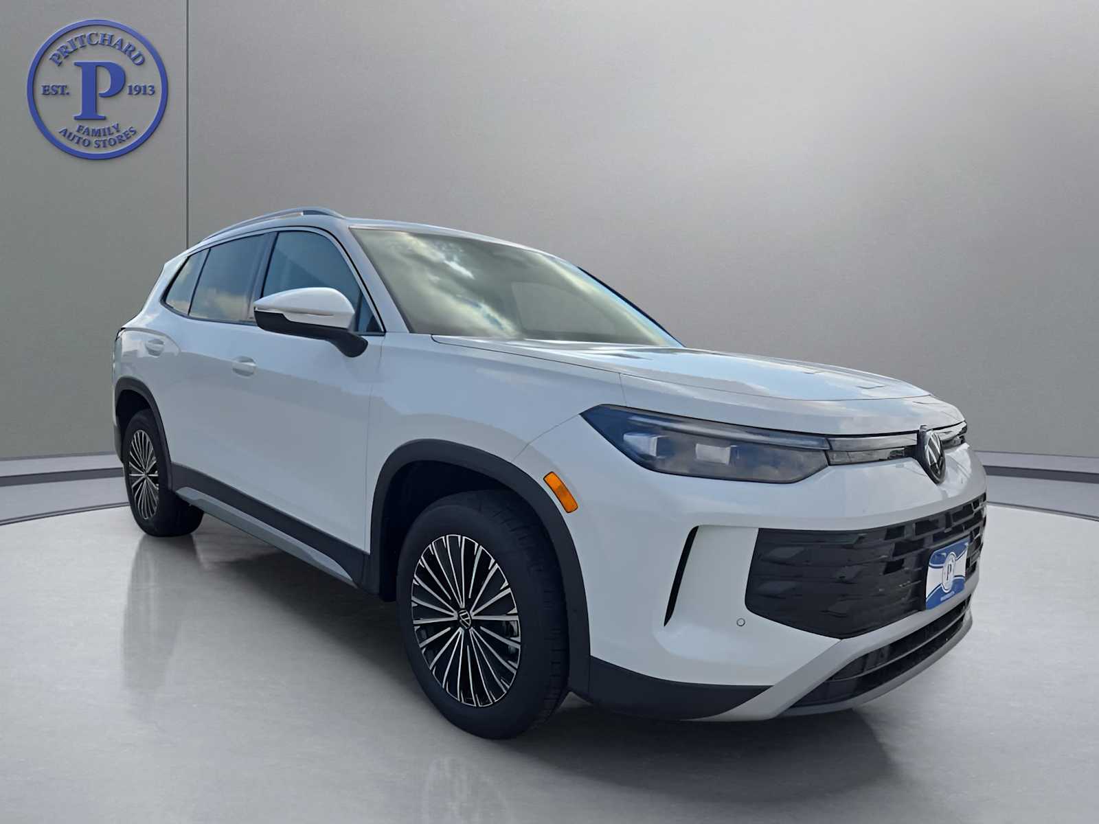 2025 Volkswagen Tiguan S's photo