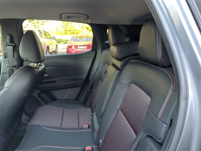 2026 Nissan Kicks SR photo 12