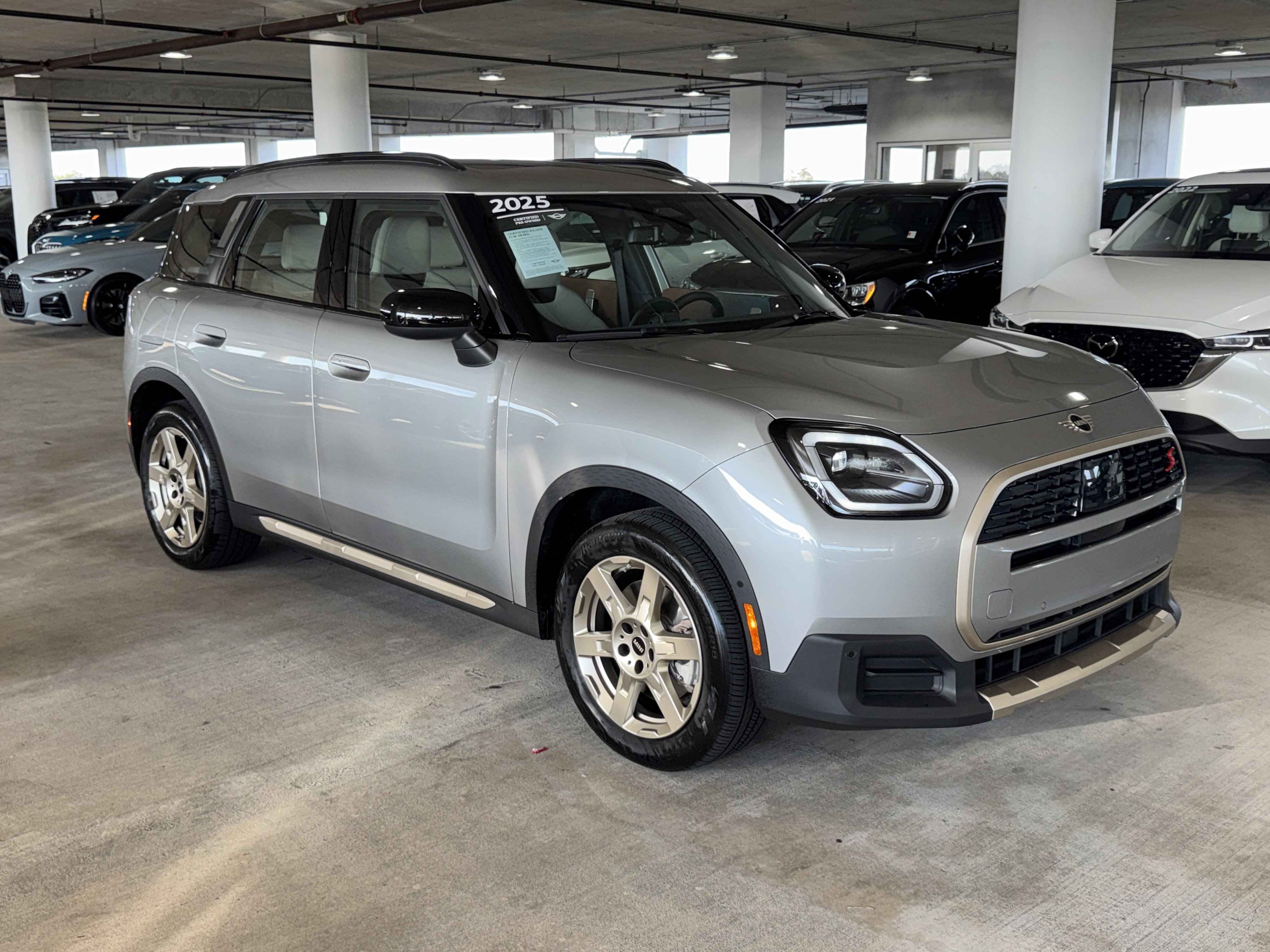 2025 MINI Countryman S's photo