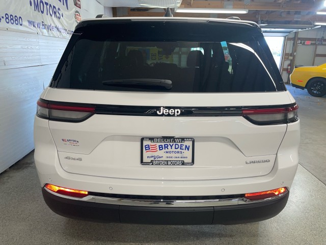 2025 Jeep Grand Cherokee Laredo X photo 4