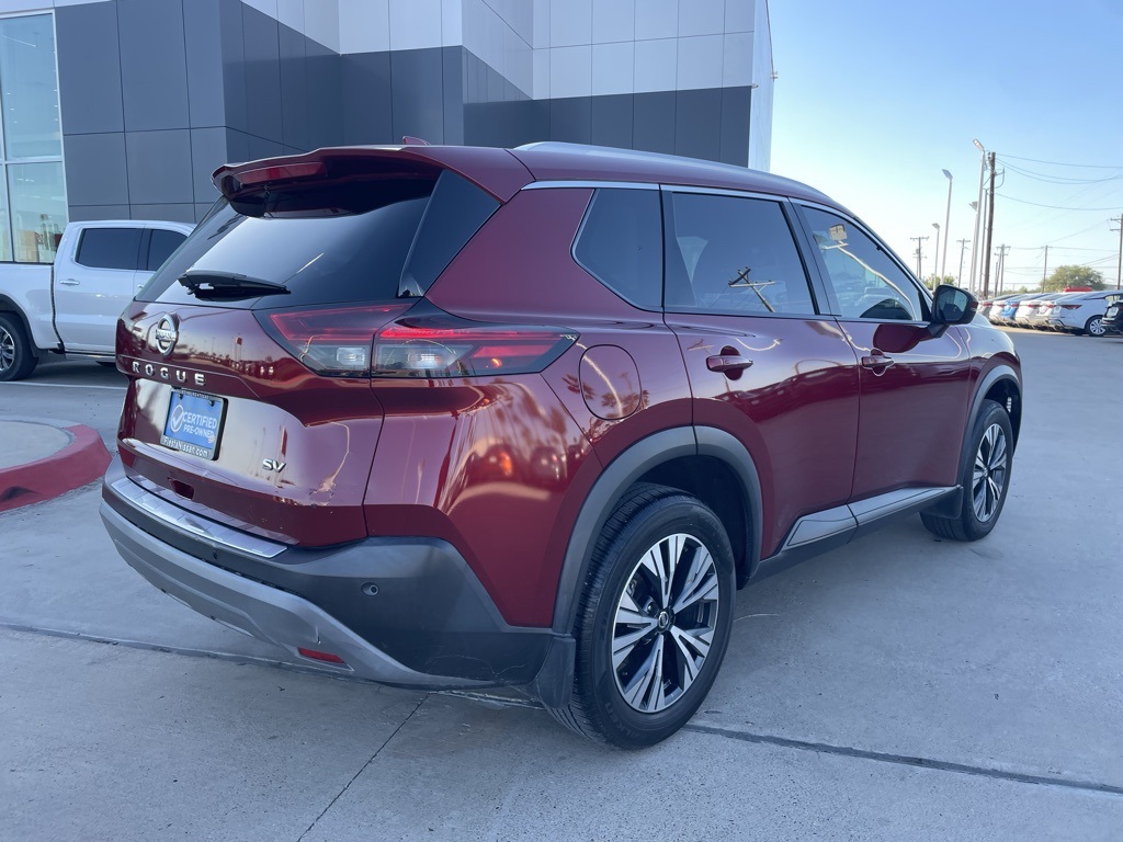 2021 Nissan Rogue SV photo 3