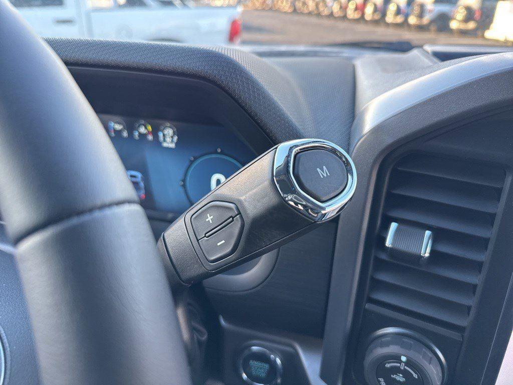 2025 Ford F-150 XLT photo 29
