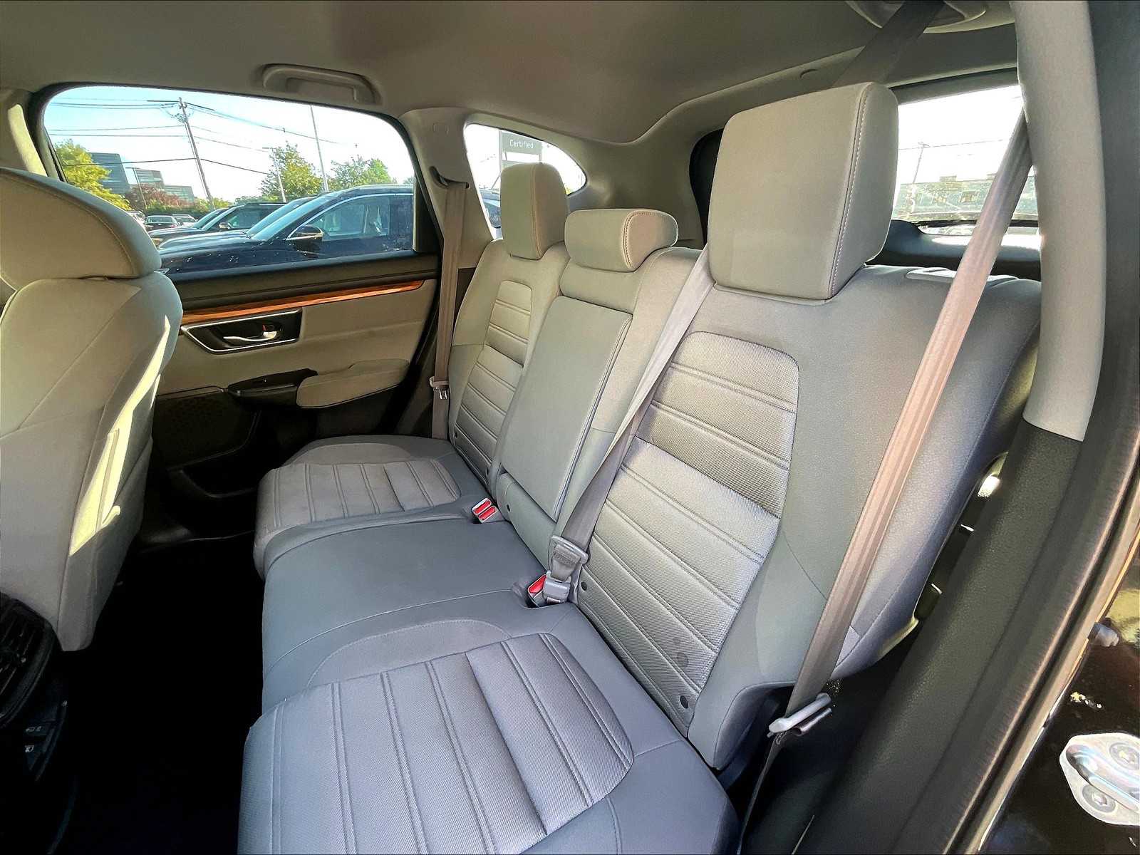 2022 Honda CR-V EX photo 13