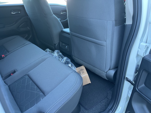 2025 Nissan Frontier Crew Cab SV photo 21