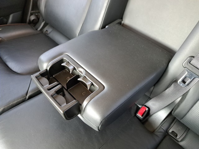 2019 Nissan Armada Platinum photo 26