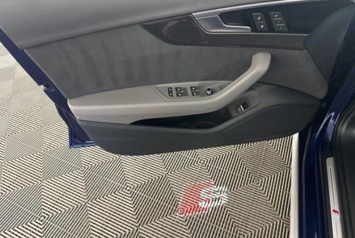 2023 AUDI S4 - Image 12