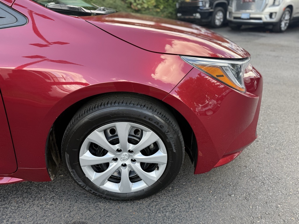 2024 Toyota Corolla LE photo 11
