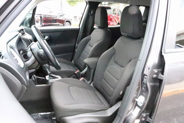 2021 Jeep Renegade Latitude photo 10