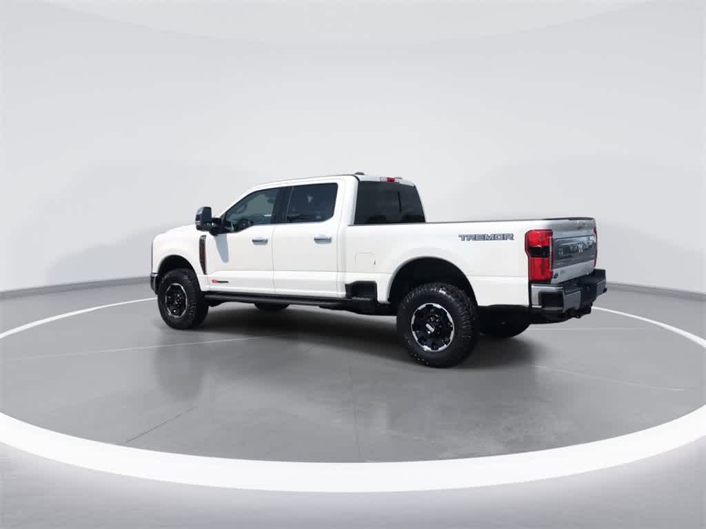 2025 Ford F-350 King Ranch photo 6