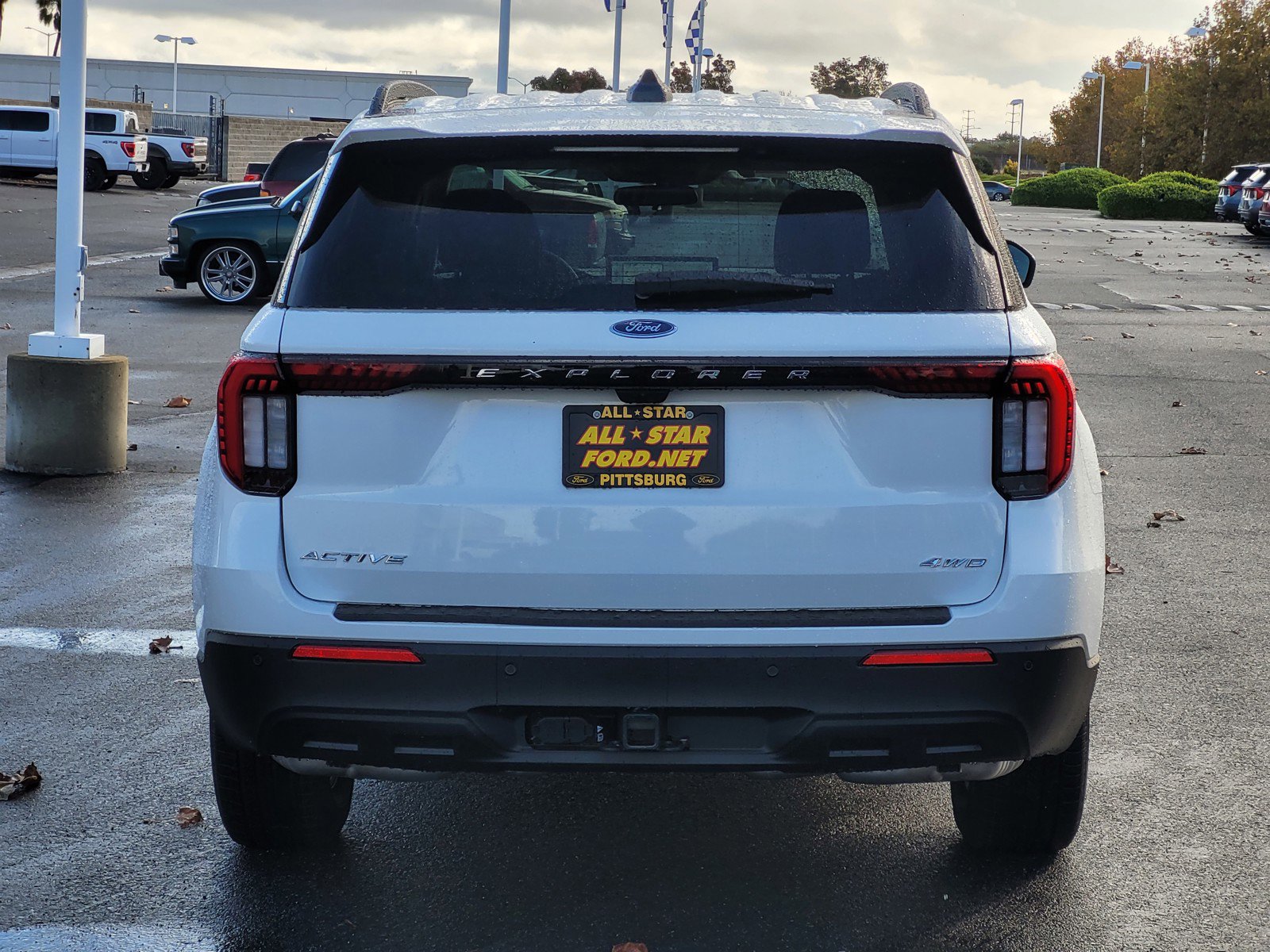 2026 Ford Explorer photo 4