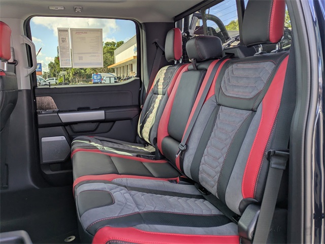 2025 Ford F-250 Lariat photo 14