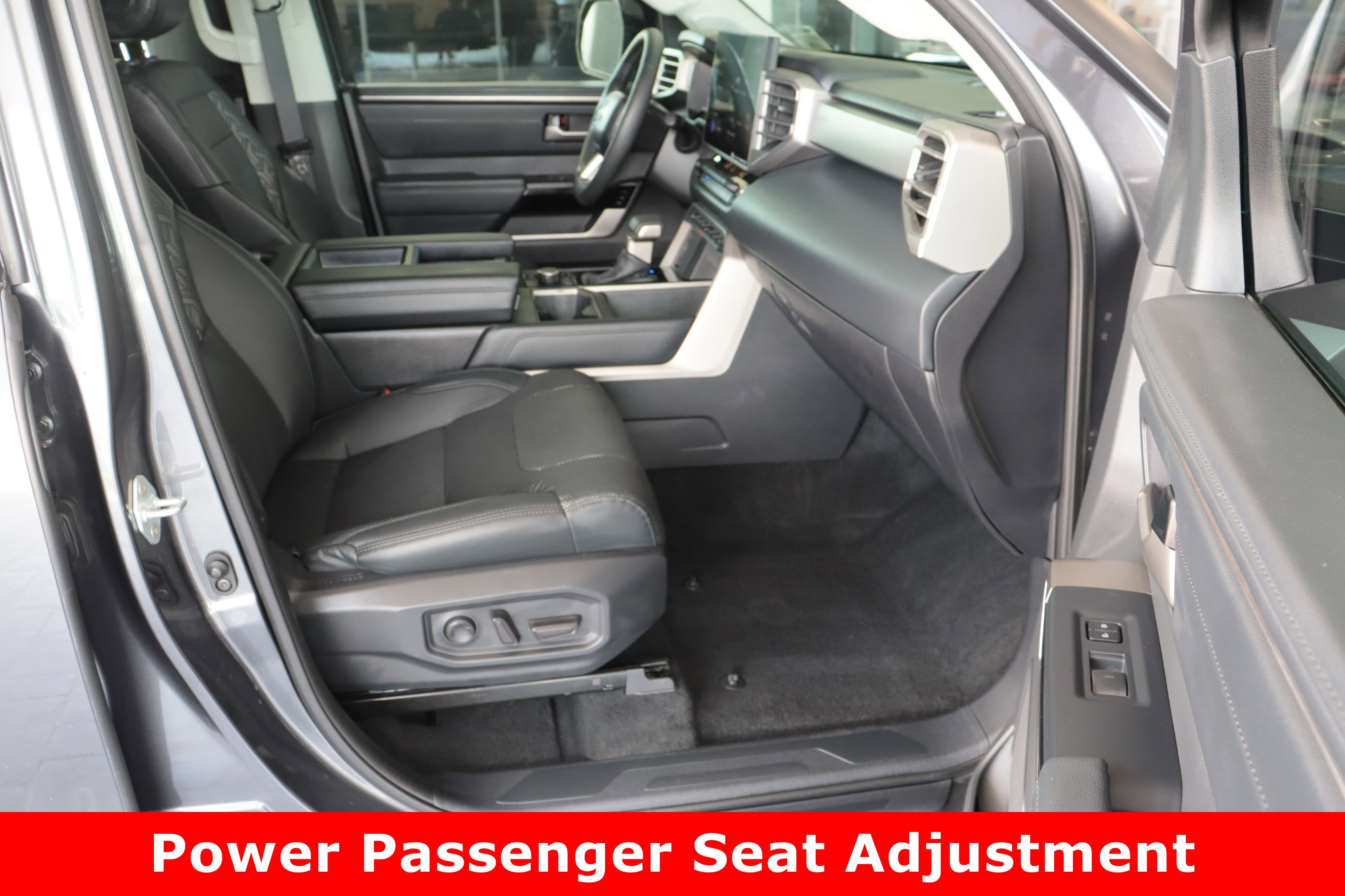 2024 Toyota Tundra Limited CrewMax photo 35