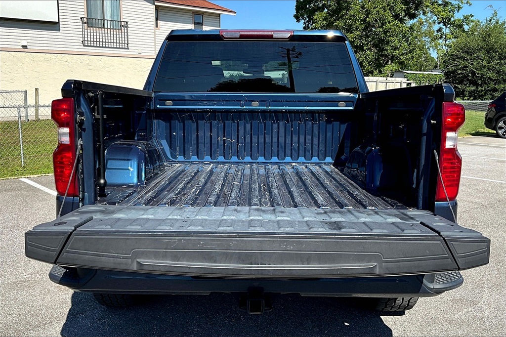 2022 Chevrolet Silverado 1500 Custom photo 7