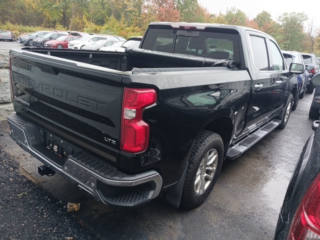 2021 Chevrolet Silverado 1500 LTZ photo 2