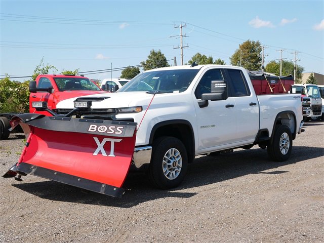 2025 Chevrolet Silverado 2500HD photo 2