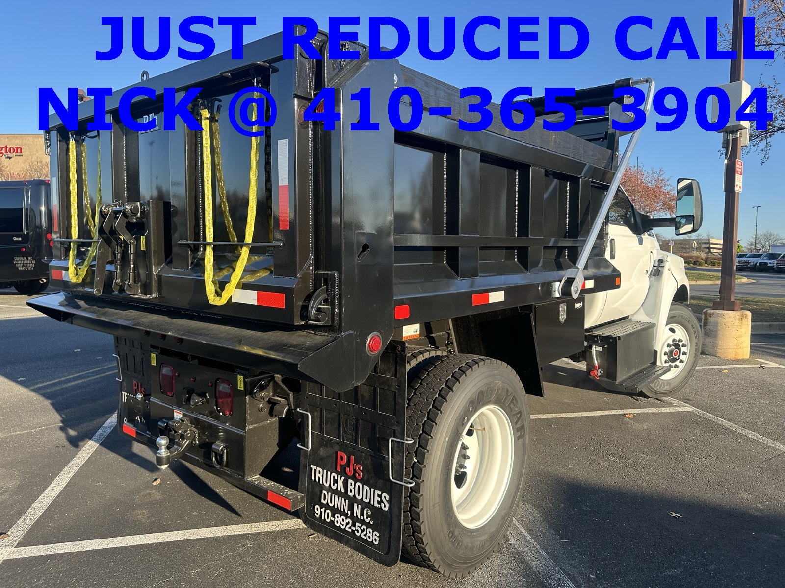 2025 Ford F-650 Base photo 3