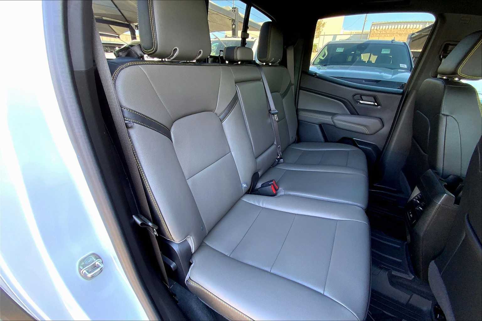 2023 Chevrolet Colorado ZR2 photo 18